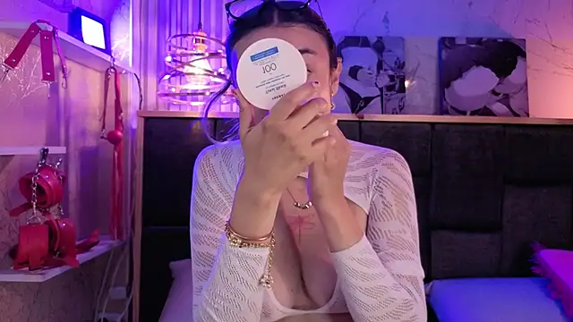 Im-Lola online show from 04/07/26, 10:11