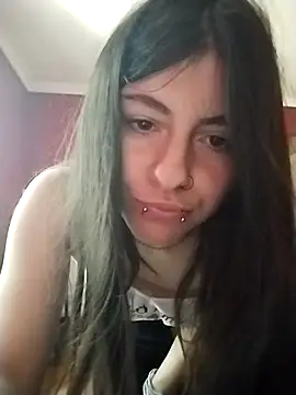 Snapshot of Bad0ll_3 chatting on 10/30/25, 05:54 Bad0ll 3 online show from 10/30/25, 05:54