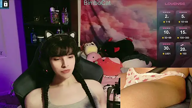 Snapshot of BimboCat chatting on 11/15/25, 03:43 BimboCat online show from 11/15/25, 03:43
