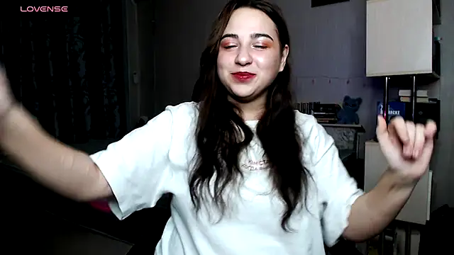 Snapshot of erica__mills chatting on 11/01/25, 09:30 erica mills online show from 11/01/25, 09:30