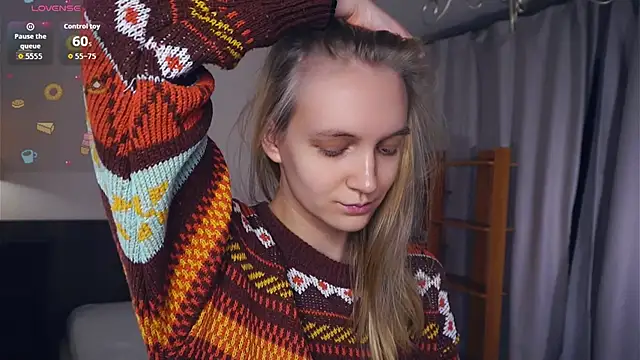 Snapshot of DierdreJacobsohn chatting on 12/02/25, 06:15 DierdreJacobsohn online show from 12/02/25, 06:15