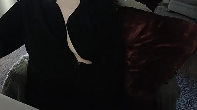 Skyl31 online show from 12/21/25, 03:14