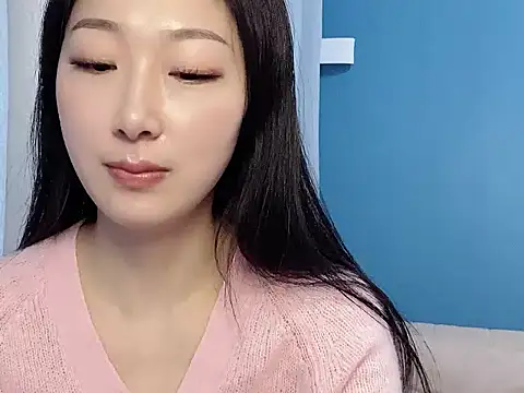 ella55-- online show from 11/15/25, 05:11