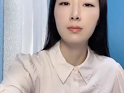 ella55-- online show from 11/16/25, 01:10