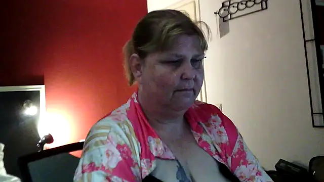 Sylviastar46 online show from 05/19/26, 08:16