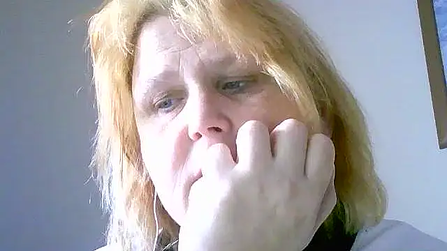 Sylviastar46 online show from 11/17/25, 09:35