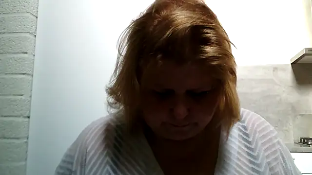 Snapshot of Sylviastar46 chatting on 03/04/26, 09:50 Sylviastar46 online show from 03/04/26, 09:50