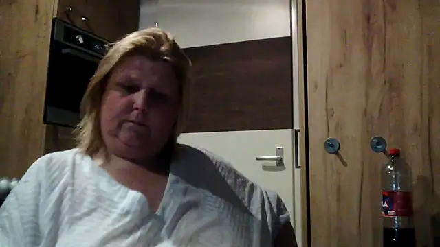 Sylviastar46 online show from 03/22/26, 08:54