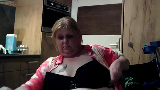 Sylviastar46 online show from 03/24/26, 09:15