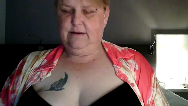 Sylviastar46 online show from 05/16/26, 01:43