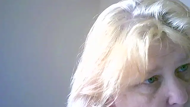 Sylviastar46 online show from 11/20/25, 08:48