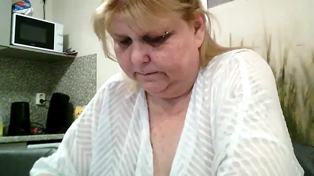 Sylviastar46 online show from 03/19/26, 09:15