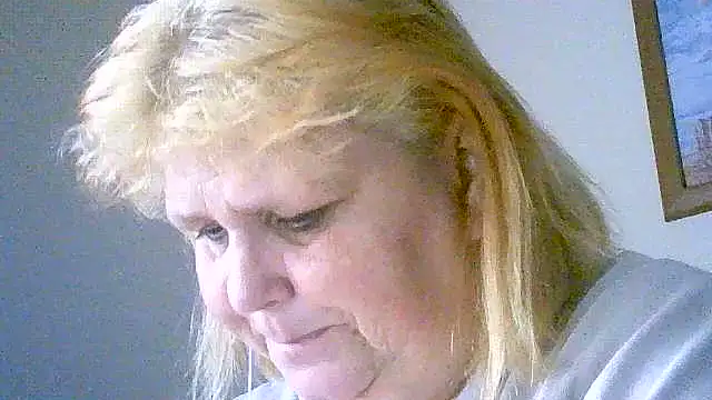 Sylviastar46 online show from 11/16/25, 09:25