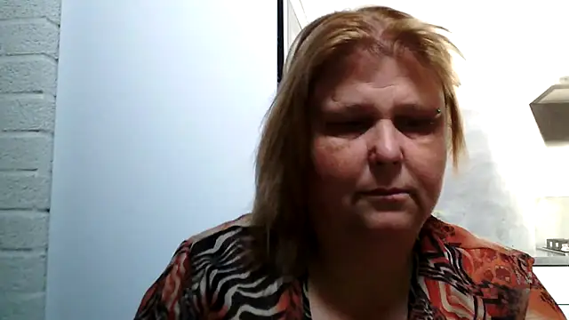 Snapshot of Sylviastar46 chatting on 03/01/26, 09:31 Sylviastar46 online show from 03/01/26, 09:31