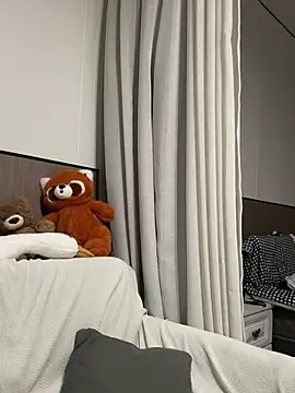 xiaojingzi66 online show from 05/03/26, 02:42