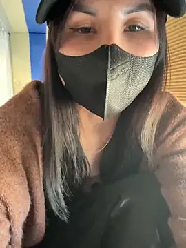 Snapshot of trinhvutrinh chatting on 12/18/25, 05:56 trinhvutrinh online show from 12/18/25, 05:56