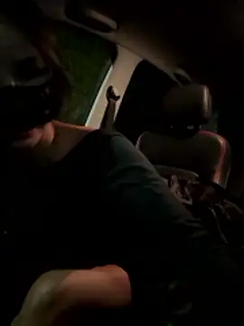 Snapshot of trinhvutrinh chatting on 01/10/26, 12:44 trinhvutrinh online show from 01/10/26, 12:44