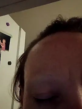 Karebearz1 online show from 04/02/26, 08:21