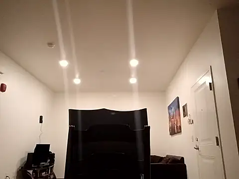 Karebearz1 online show from 03/31/26, 07:54