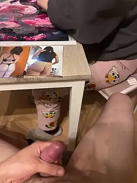 Teeny-Slut18 online show from 06/10/26, 07:59