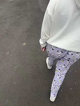 Teeny-Slut18 online show from 06/04/26, 05:56