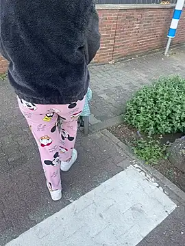 Teeny-Slut18 online show from 04/28/26, 04:55