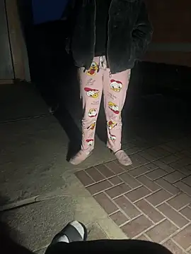 Teeny-Slut18 online show from 05/06/26, 07:29
