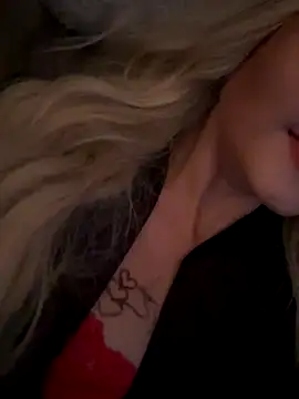 Snapshot of Anastasia-Ro chatting on 10/30/25, 08:56 Anastasia-Ro online show from 10/30/25, 08:56