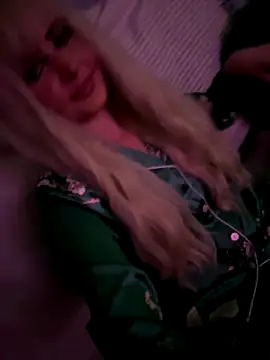 Snapshot of Anastasia-Ro chatting on 11/07/25, 09:08 Anastasia-Ro online show from 11/07/25, 09:08