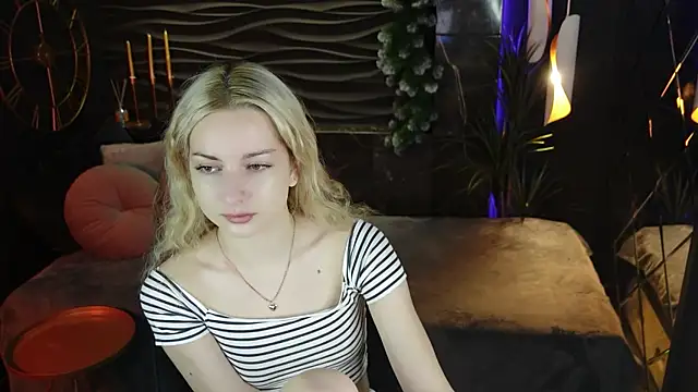 Snapshot of Jessie_Cuti chatting on 01/09/26, 01:40 Jessie Cuti online show from 01/09/26, 01:40