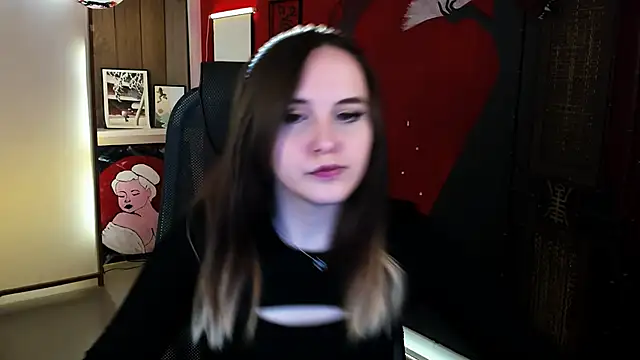 IreneBailey online show from 12/02/25, 01:13