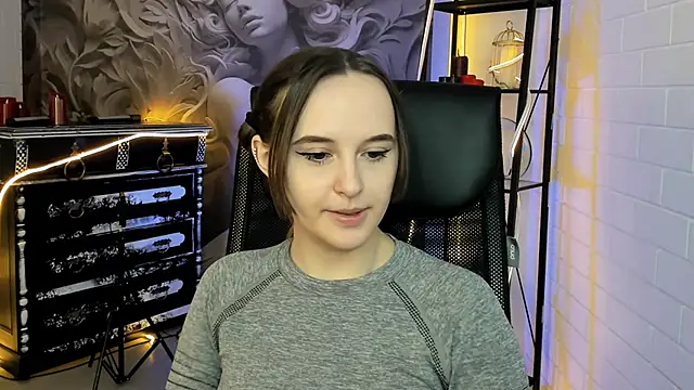 IreneBailey online show from 11/13/25, 09:13