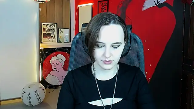 IreneBailey online show from 11/18/25, 09:23