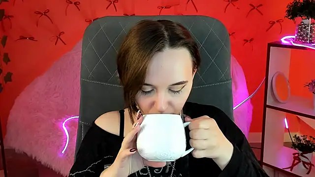 IreneBailey online show from 11/12/25, 09:13