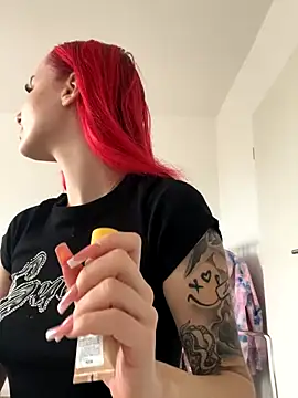 kimkatyrides online show from 11/04/25, 08:40