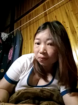 julybe online show from 05/03/26, 02:31