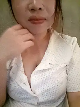 julybe online show from 03/02/26, 04:46