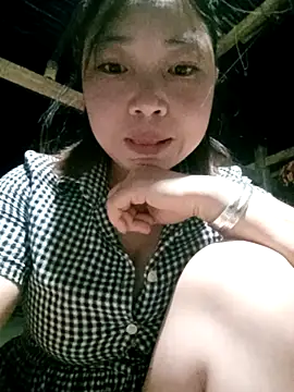 julybe online show from 11/27/25, 12:38