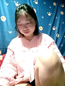 julybe online show from 12/03/25, 11:04