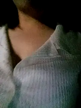 julybe online show from 12/02/25, 03:25