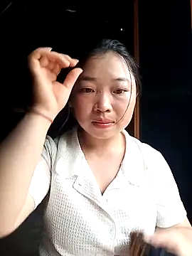 Snapshot of julybe chatting on 07/20/26, 07:49 julybe online show from 07/20/26, 07:49