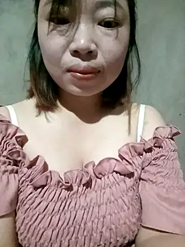 julybe online show from 11/04/25, 06:39