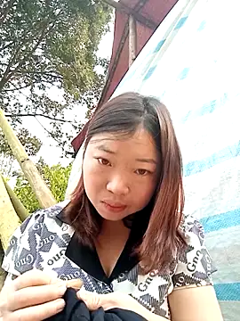 julybe online show from 03/27/26, 08:59