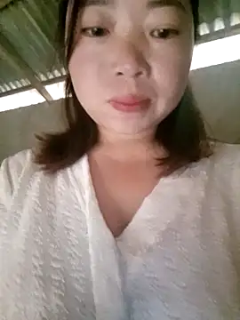 julybe online show from 04/09/26, 11:55