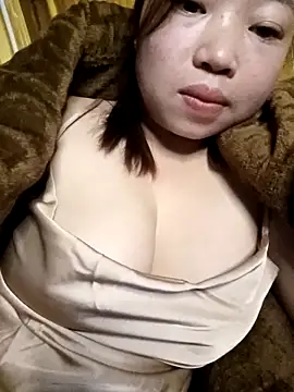 julybe online show from 03/10/26, 03:27