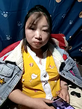 julybe online show from 11/26/25, 02:06