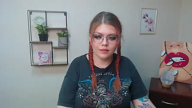 Snapshot of Lina_ri_ chatting on 11/10/25, 08:47 Lina ri online show from 11/10/25, 08:47