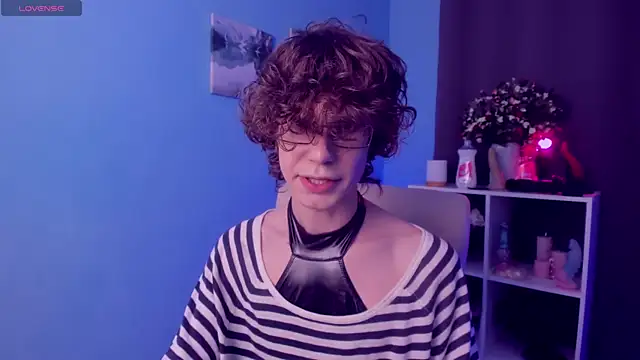 LeoBensyten online show from 11/05/25, 01:47