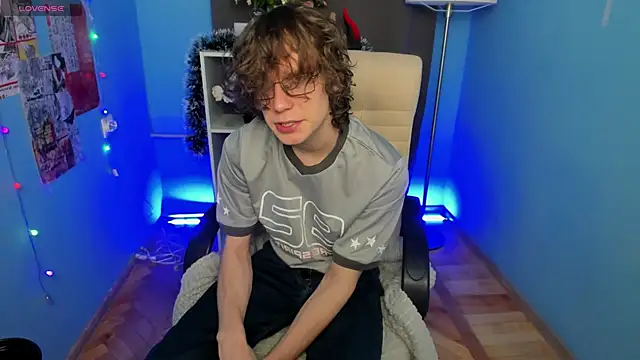 LeoBensyten online show from 11/28/25, 02:06