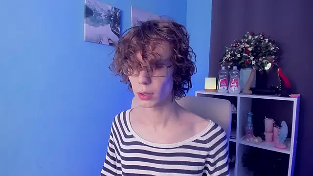 Snapshot of LeoBensyten chatting on 11/01/25, 08:57 LeoBensyten online show from 11/01/25, 08:57